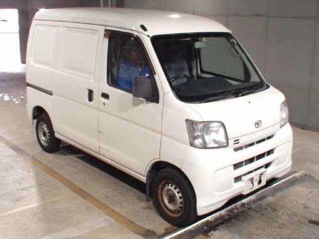 9318 DAIHATSU HIJET VAN S321V 2015 г. (JU Fukuoka)